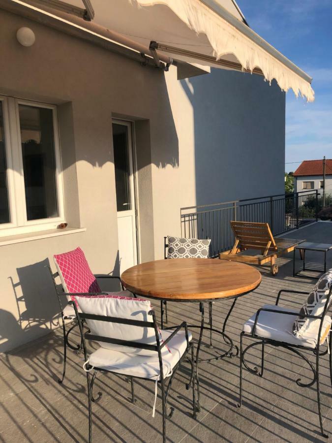 Apartment Tomas Kaštela Exterior foto